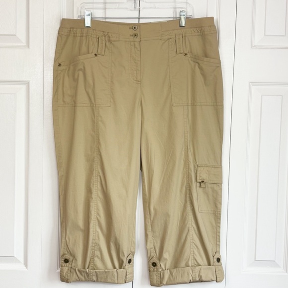 Laura Ashley Pants - NWT Laura Ashley Khaki High Rise Cuffed Cargo Capri Pants 16W